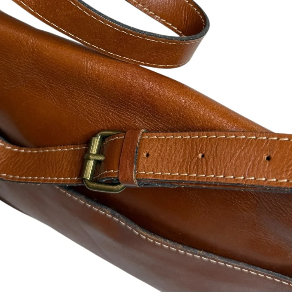 Patricia Nash Leather Messenger Bag Medium Sized - Picture 8 of 8